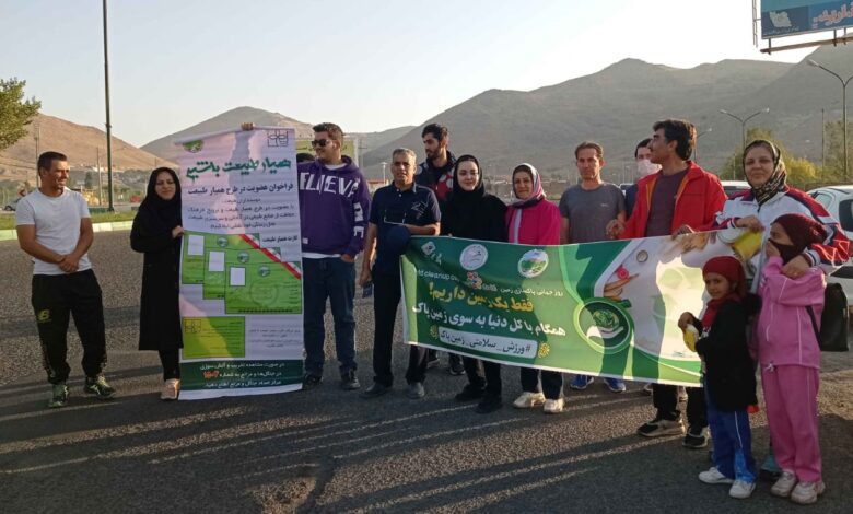 جمع آوری دو کامیون زباله از گاوازنگ زنجان به مناسبت روز جهانی پاکسازی زمین