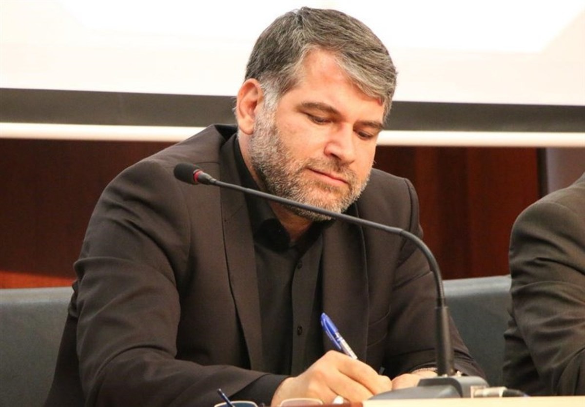 با واگذاری اراضی و ارائه تسهیلات حامی تولید خواهیم بود