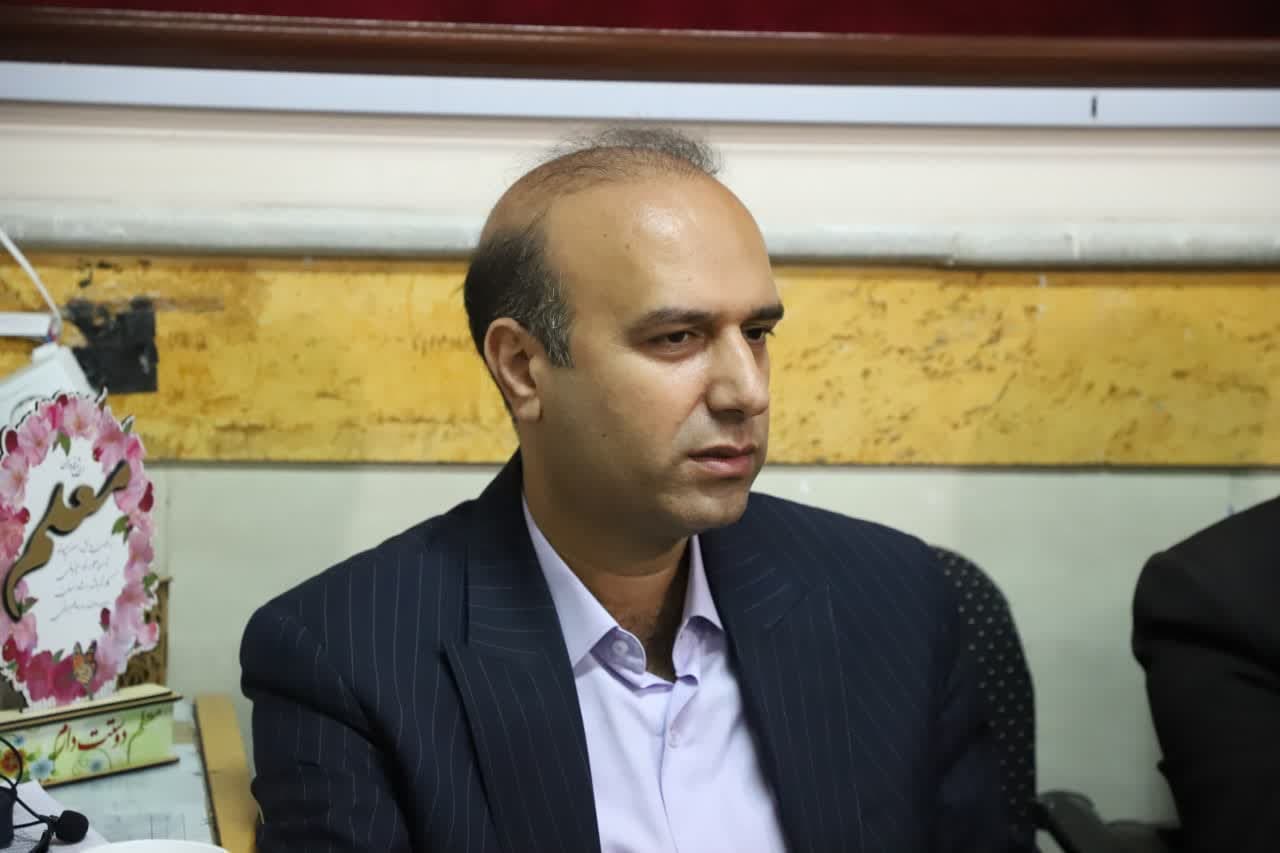 درهای اتاق بازرگانی زنجان به روی دانش آموزان علاقه مند به مباحث اقتصادی باز است