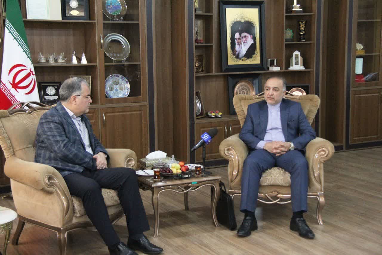 رونق تجارت خارجی به رونق تولید و اشتغال در کشور کمک می کند