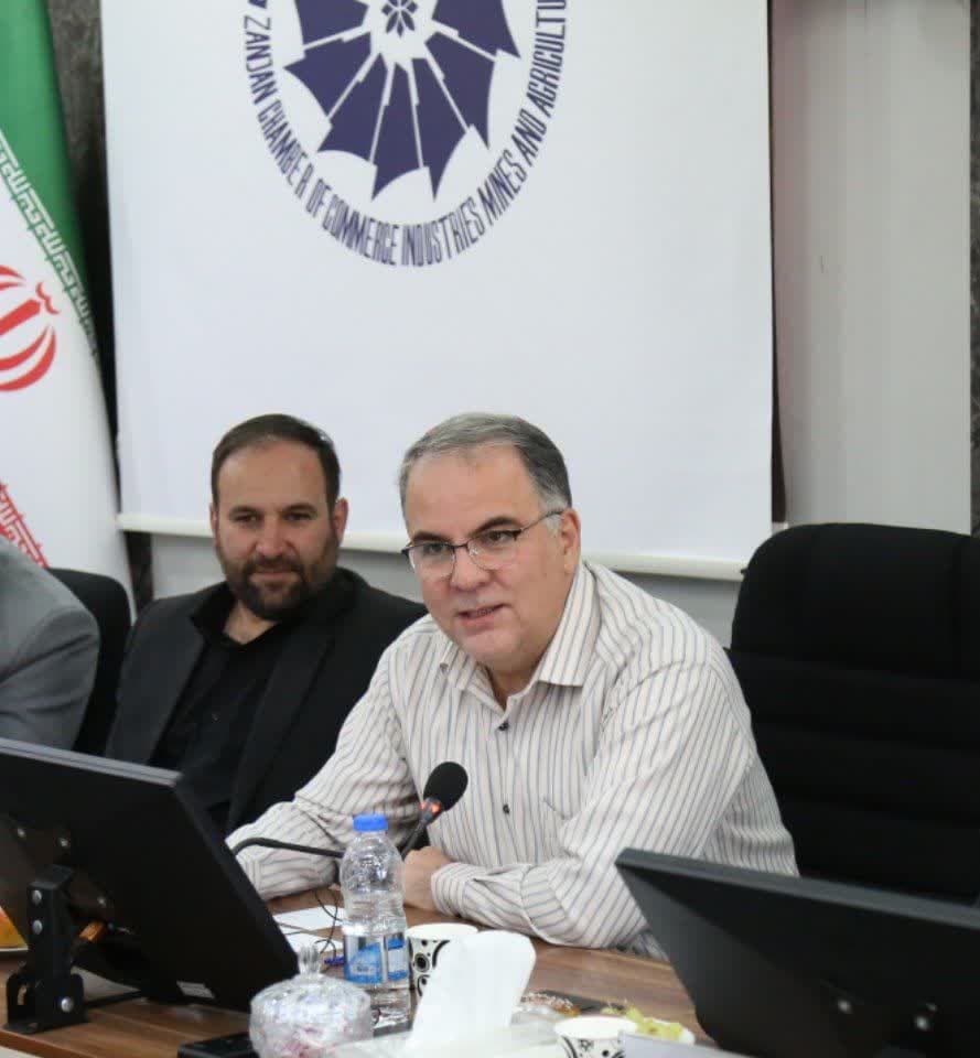 لزوم حل مشکلات صادرکنندگان استان در بخش‌های مختلف