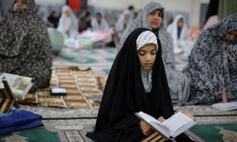 مراسم اعتکاف «مادر و دختری» در زنجان برگزار می‌شود