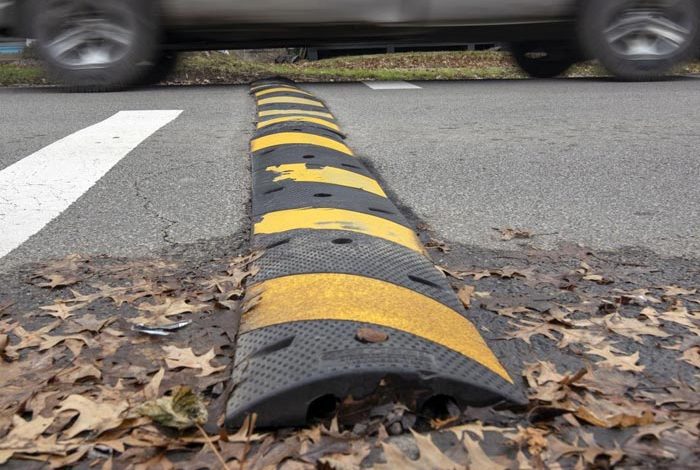 راهداری اجازه نصب و برچیدن سرعت‌گیر در محورهای اصلی و شریانی را ندارد